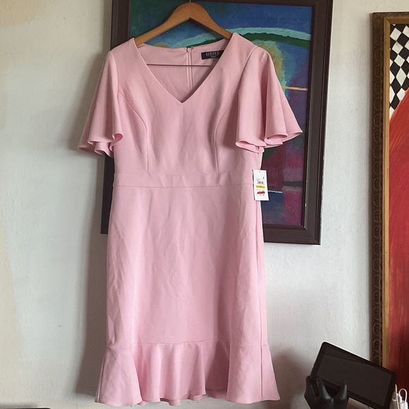 Kasper Dresses & Skirts - Kasper Soft Pink Midi Dress with Flutter Sleeves
